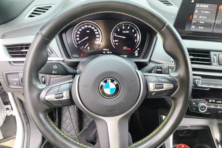 Used BMW X2 2023 sDrive 25i Shining Edition Steering Wheel