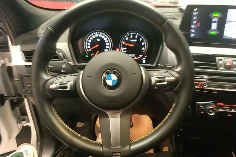 Used BMW X2 2023 sDrive 25i Shining Edition Steering Wheel