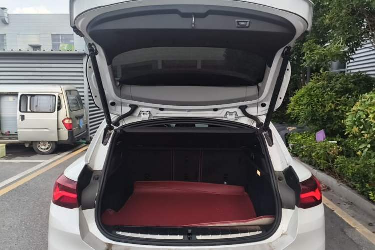 Used BMW X2 2023 sDrive25i M Sport Night Edition Trunk
