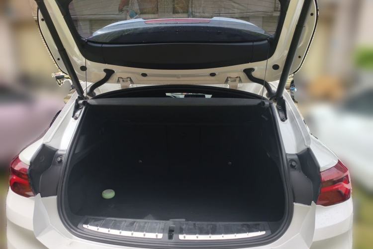 Used BMW X2 2023 xDrive 25i Shining Edition Trunk