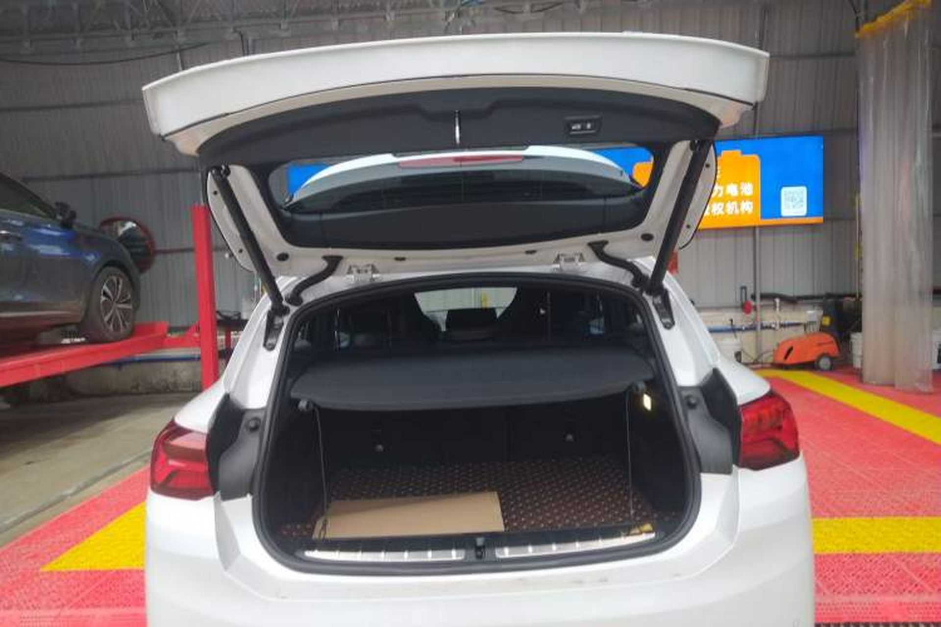 Used BMW X2 2023 xDrive 25i Shining Edition Trunk