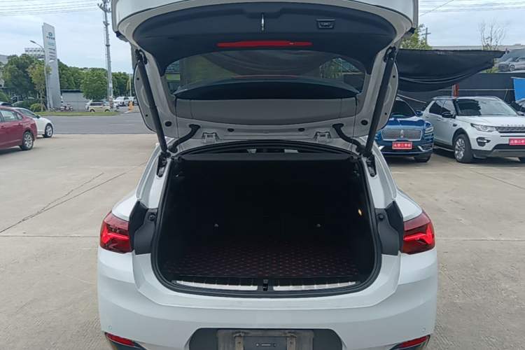 Used BMW X2 2023 sDrive25i M Sport Night Edition Trunk