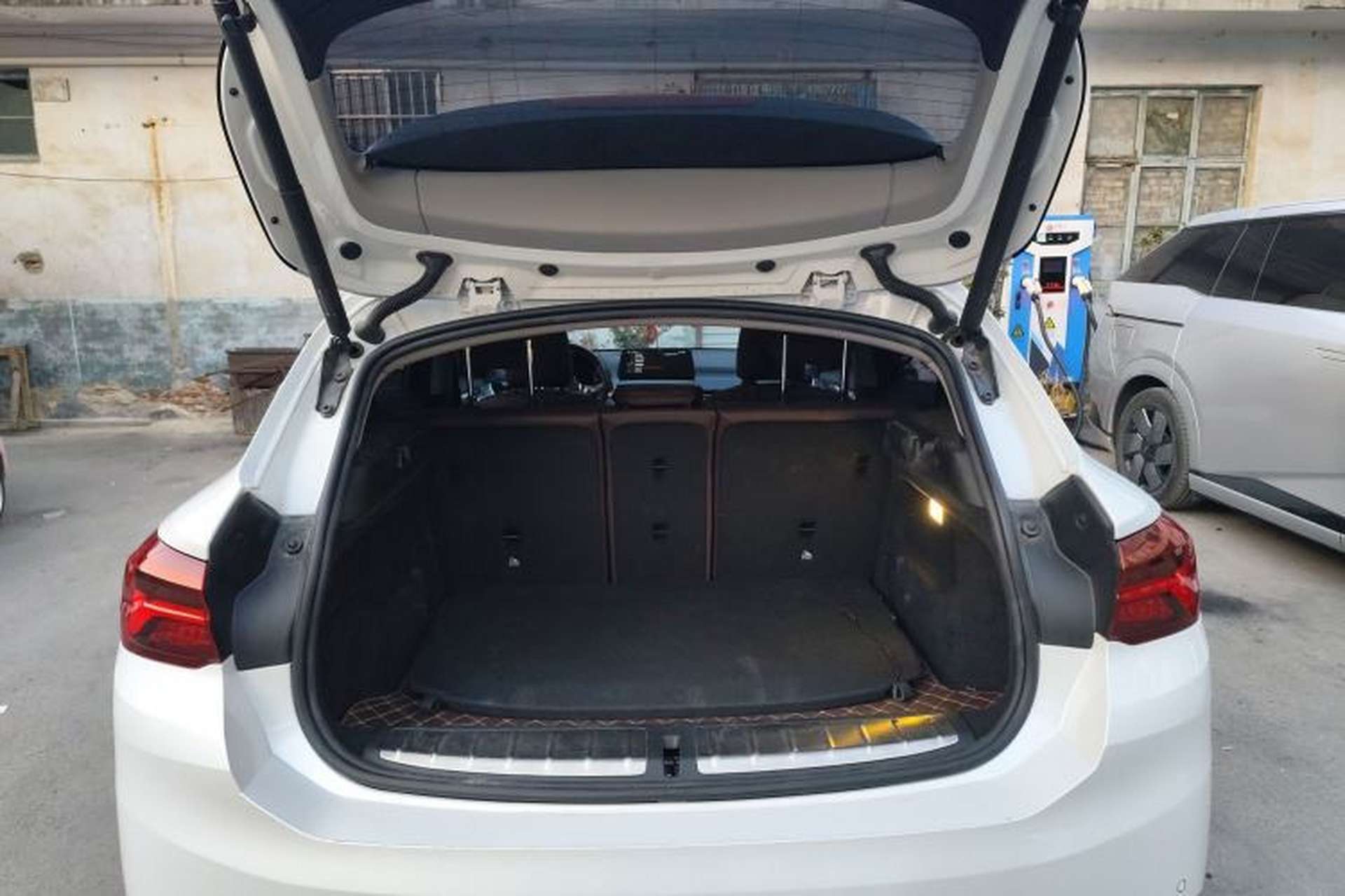 Used BMW X2 2023 sDrive25i M Sport Night Edition Trunk