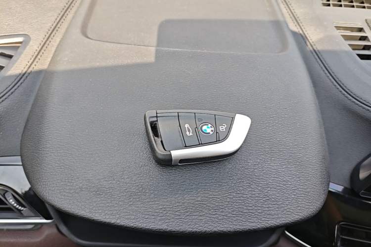 Used BMW X2 2023 sDrive25i M Sport Package Vehicle Key