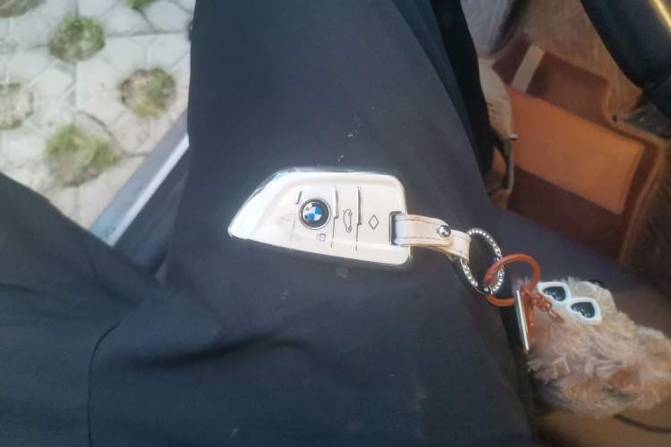 Used BMW X2 2023 sDrive25i M Sport Package Vehicle Key