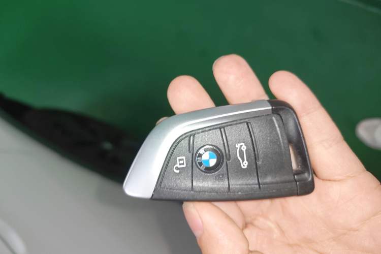 Used BMW X2 2023 sDrive25i M Sport Package Vehicle Key