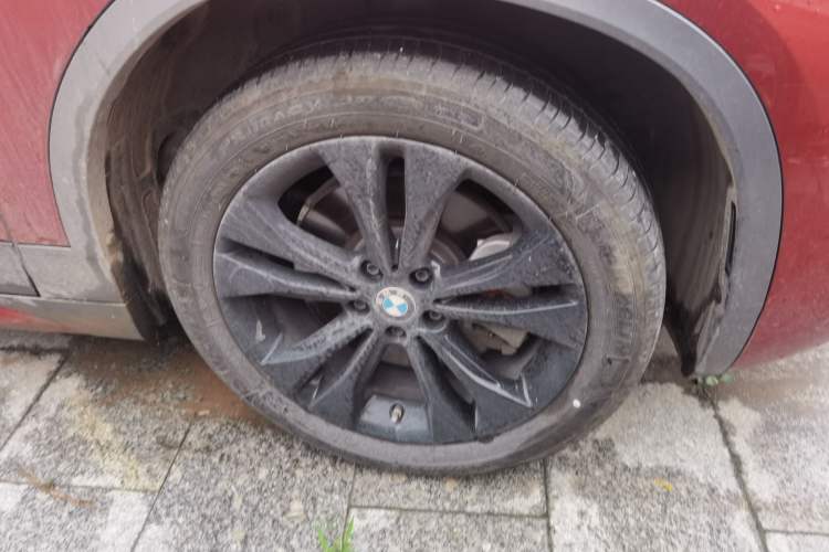 Used BMW X2 2023 sDrive25i M Sport Package Right Front Wheel Hub