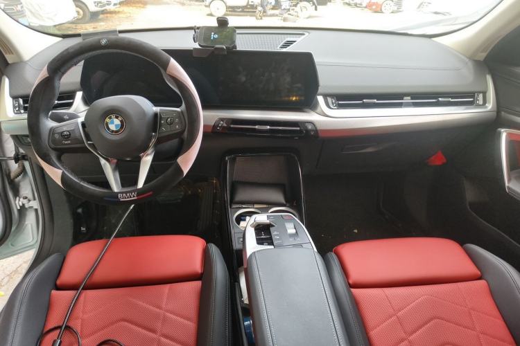 Used BMW X2 2024 sDrive25i M Sport Package Center Console