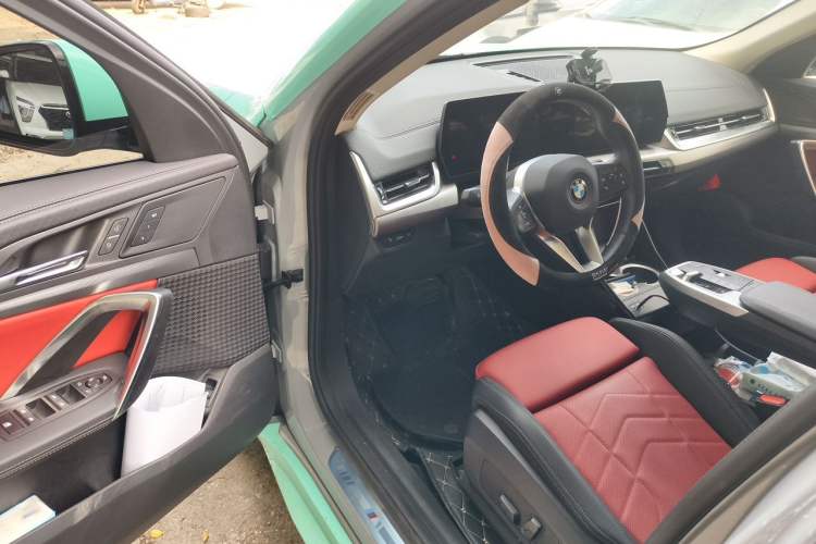 Used BMW X2 2024 sDrive25i M Sport Package Driver Seat