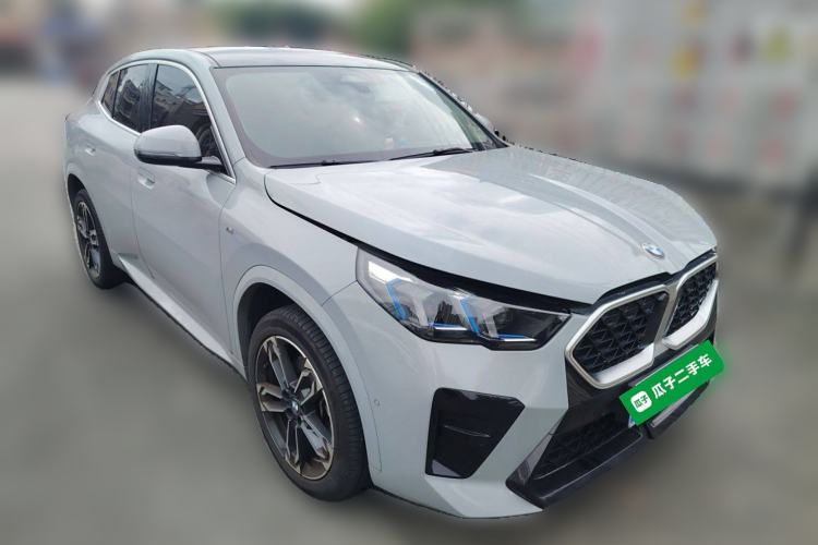Used BMW X2 2024 sDrive25i M Sport Package Front Right 45 Deg