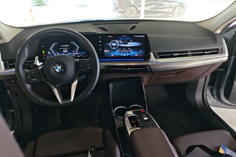 Used BMW X2 2024 sDrive25i M Sport Package Center Console