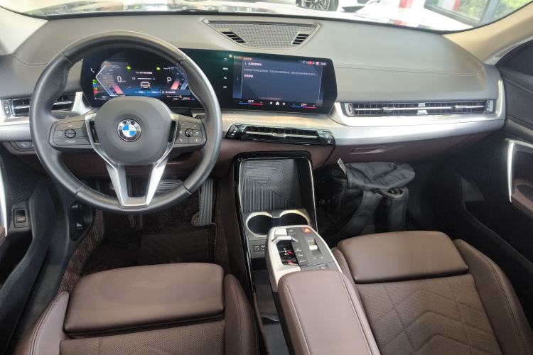 Used BMW X2 2024 sDrive25i M Sport Package Center Console