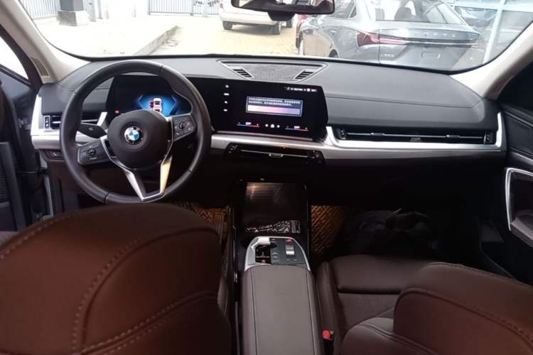 Used BMW X2 2024 sDrive25i M Sport Package Center Console