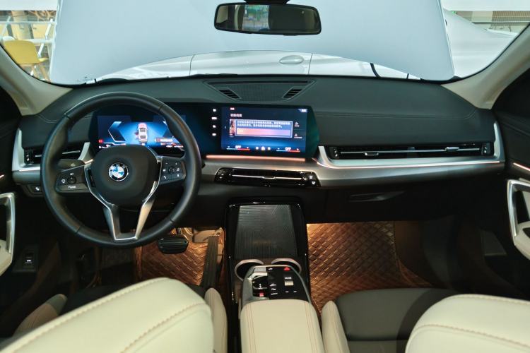 Used BMW X2 2024 sDrive25i M Sport Package Center Console
