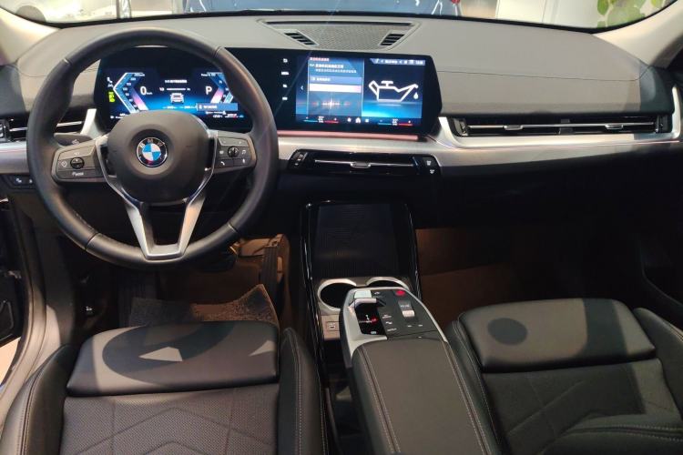 Used BMW X2 2024 sDrive25i M Sport Package Center Console