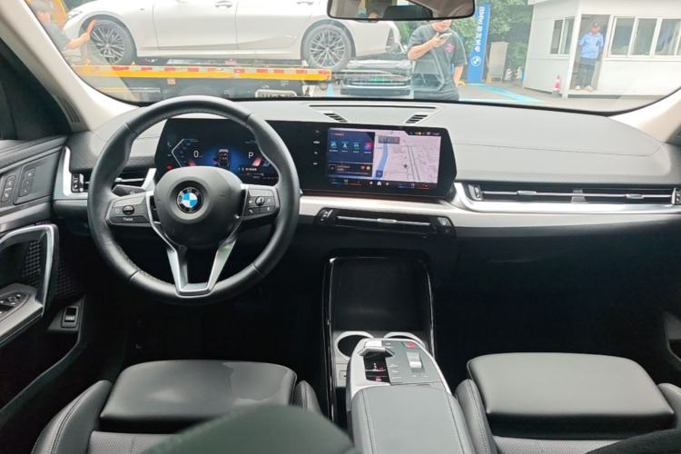 Used BMW X2 2024 sDrive25i M Sport Package Center Console
