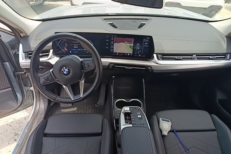 Used BMW X2 2024 sDrive25i M Sport Package Center Console