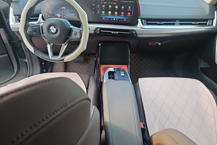 Used BMW X2 2024 sDrive25i M Sport Package Center Console