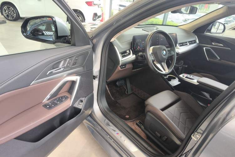 Used BMW X2 2024 sDrive25i M Sport Package Driver Seat