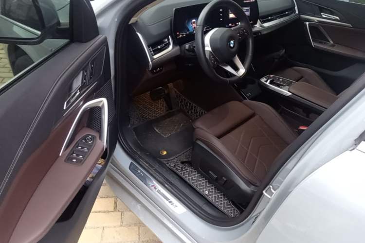 Used BMW X2 2024 sDrive25i M Sport Package Driver Seat