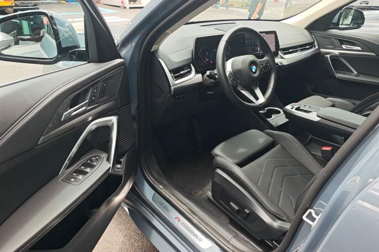 Used BMW X2 2024 sDrive25i M Sport Package Driver Seat