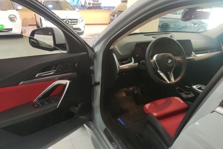 Used BMW X2 2024 sDrive25i M Sport Package Driver Seat