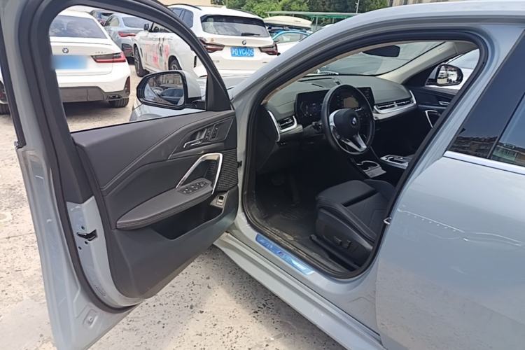 Used BMW X2 2024 sDrive25i M Sport Package Driver Seat