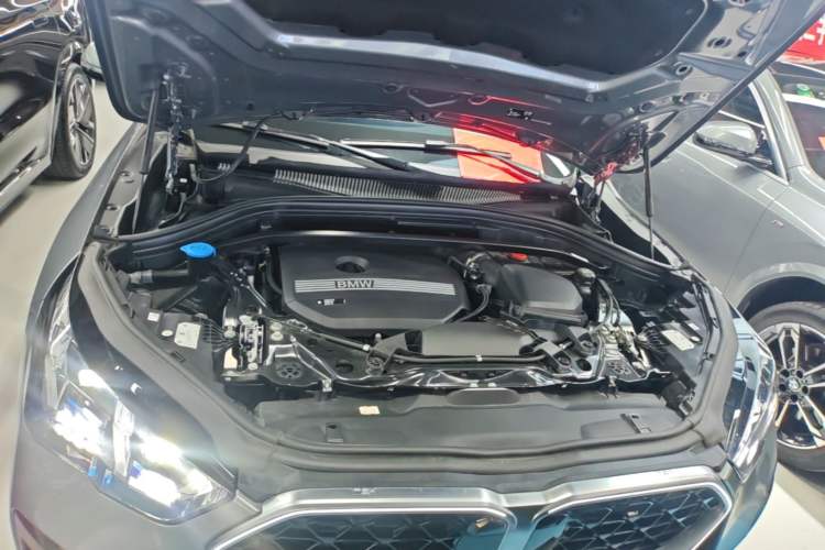 Used BMW X2 2024 sDrive25i M Sport Package Engine Bay