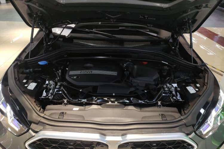 Used BMW X2 2024 sDrive25i M Sport Package Engine Bay