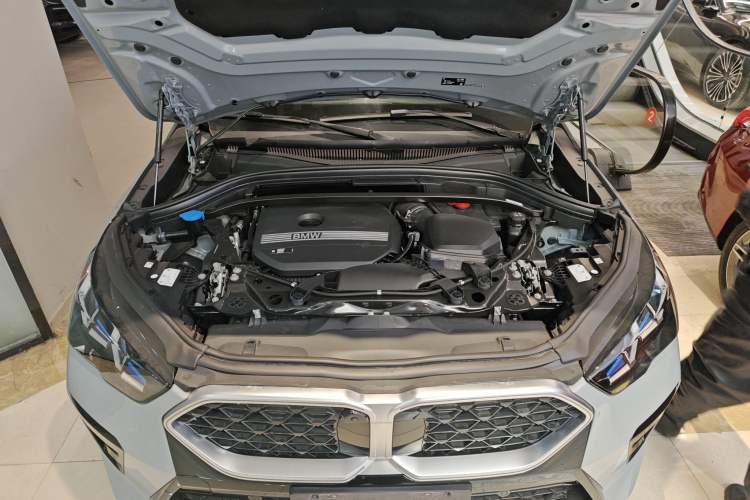 Used BMW X2 2024 sDrive25i M Sport Package Engine Bay