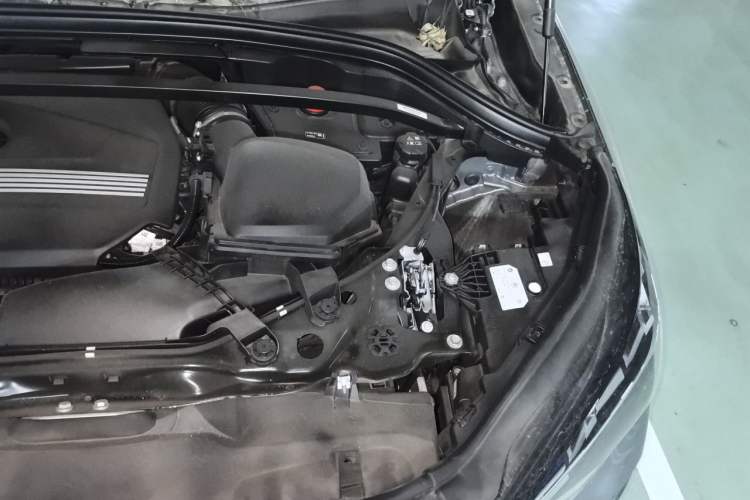 Used BMW X2 2024 sDrive25i M Sport Package Engine Bay Left