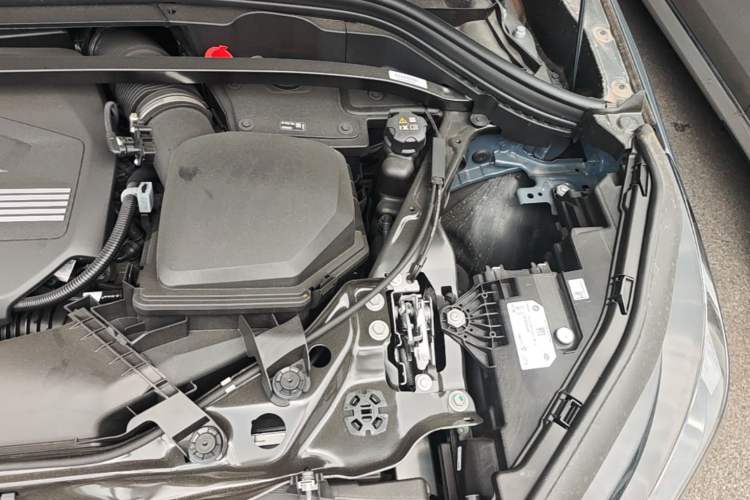 Used BMW X2 2024 sDrive25i M Sport Package Engine Bay Left