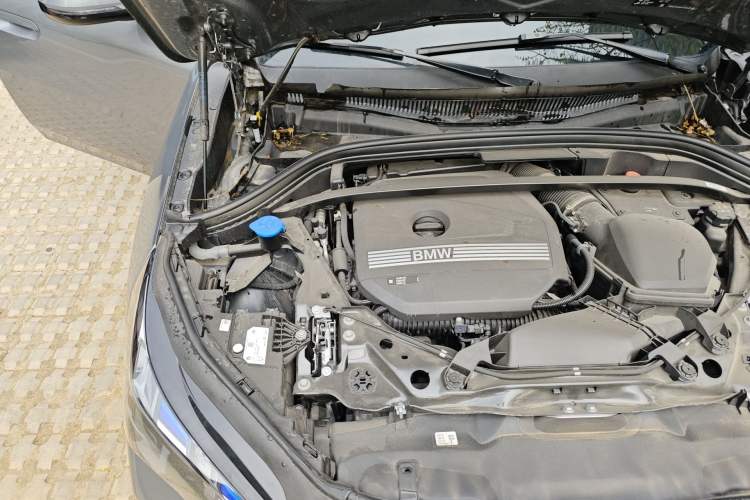 Used BMW X2 2024 sDrive25i M Sport Package Engine Bay Right