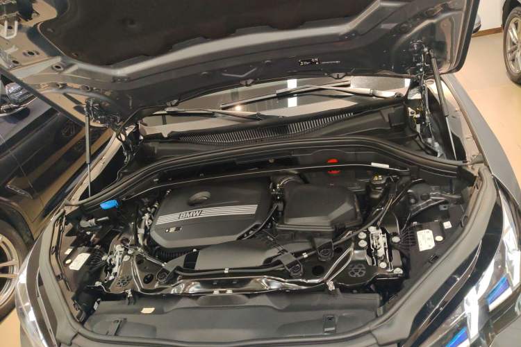 Used BMW X2 2024 sDrive25i M Sport Package Engine Bay