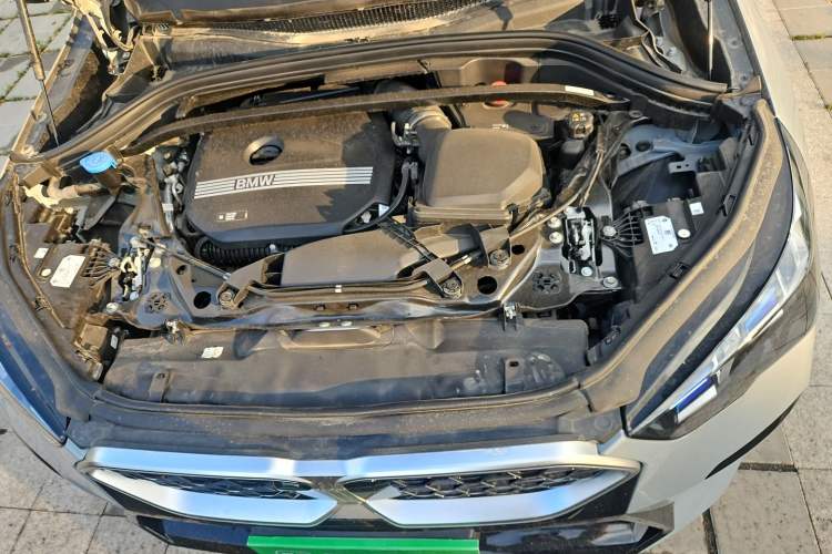 Used BMW X2 2024 sDrive25i M Sport Package Engine Bay