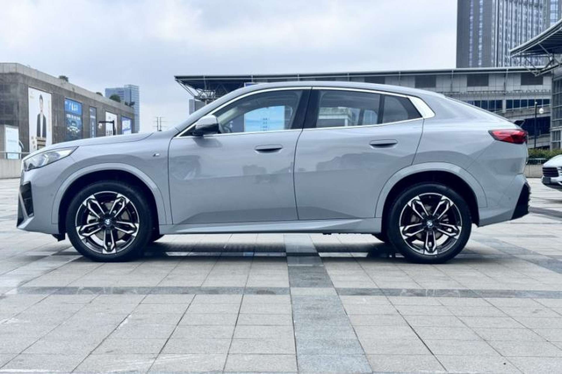 Used BMW X2 2024 sDrive25i M Sport Package Exterior 5