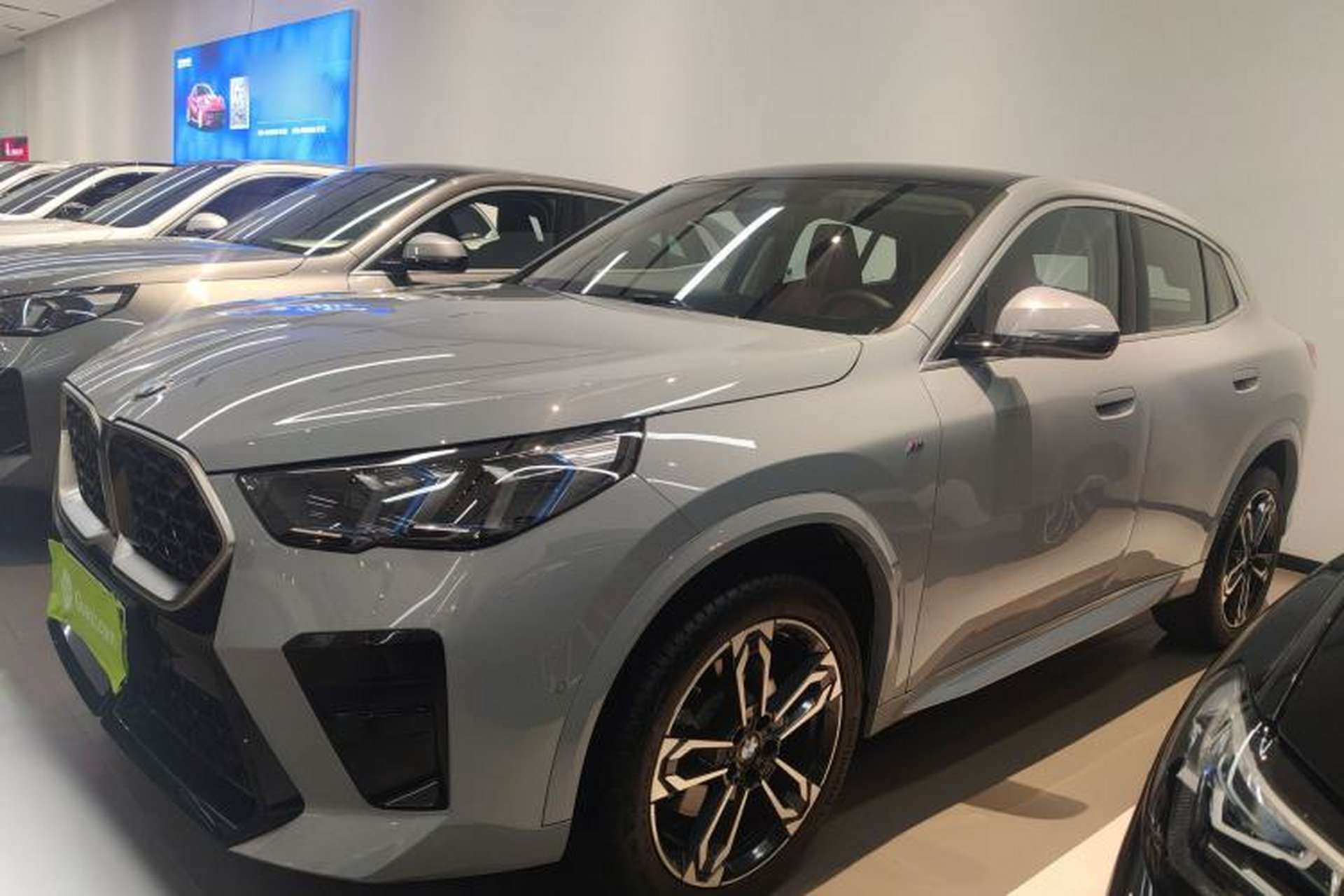 Used BMW X2 2024 sDrive25i M Sport Package Front Left 45 Deg