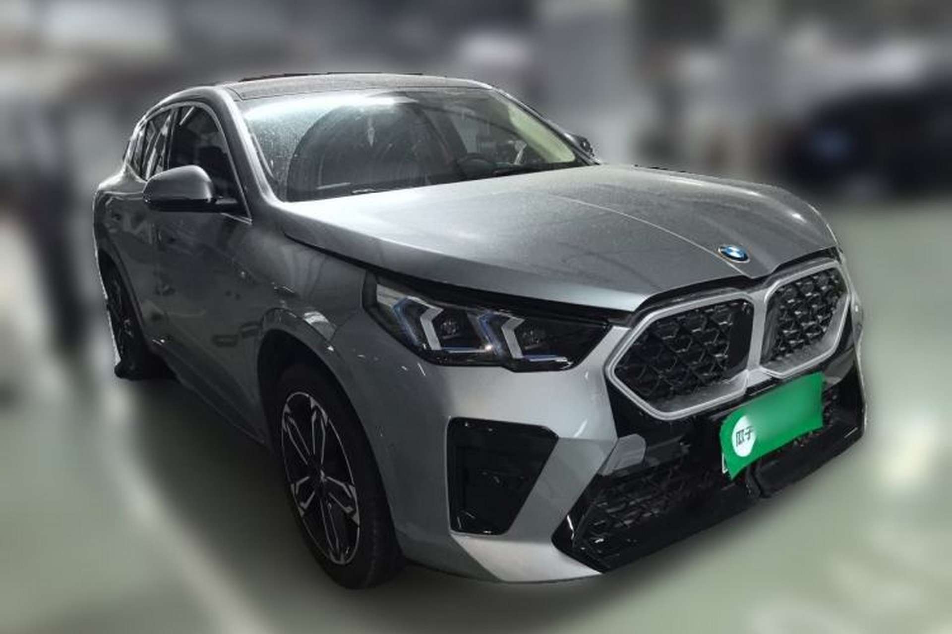 Used BMW X2 2024 sDrive25i M Sport Package Front Right 45 Deg