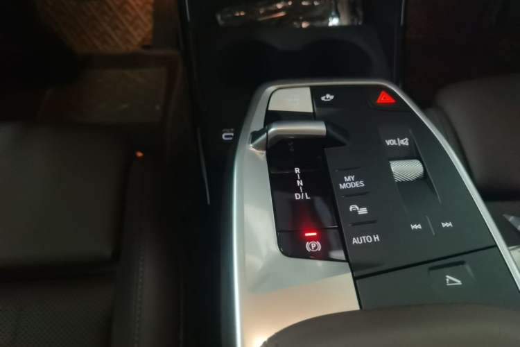 Used BMW X2 2024 sDrive25i M Sport Package Gear Lever