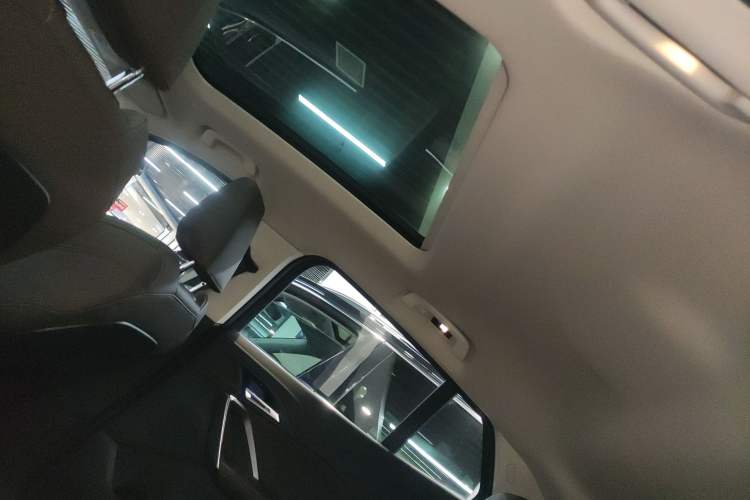 Used BMW X2 2024 sDrive25i M Sport Package Headliner