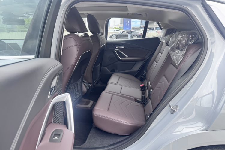 Used BMW X2 2024 sDrive25i M Sport Package Interior 1