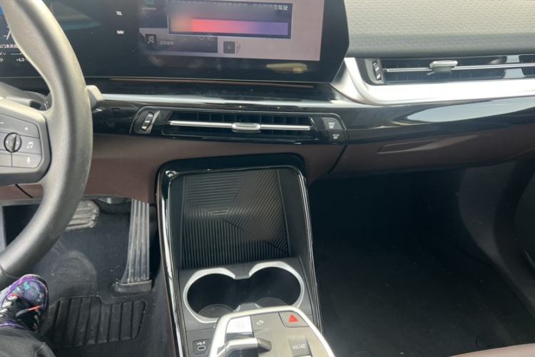 Used BMW X2 2024 sDrive25i M Sport Package Interior 3