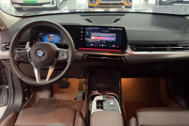 Used BMW X2 2024 sDrive25i M Sport Package Interior 3