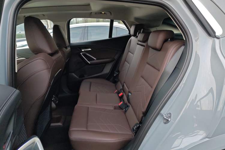 Used BMW X2 2024 sDrive25i M Sport Package Interior 4
