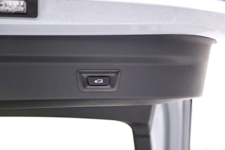 Used BMW X2 2024 sDrive25i M Sport Package Interior 4