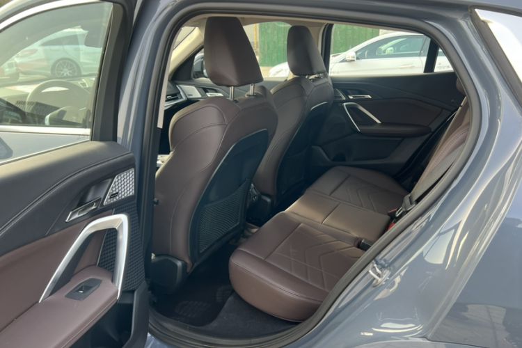 Used BMW X2 2024 sDrive25i M Sport Package Interior 5