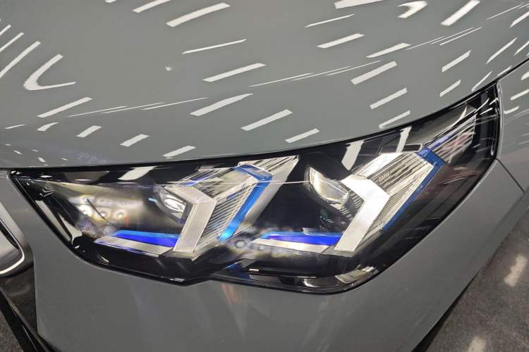 Used BMW X2 2024 sDrive25i M Sport Package Left Front Headlight