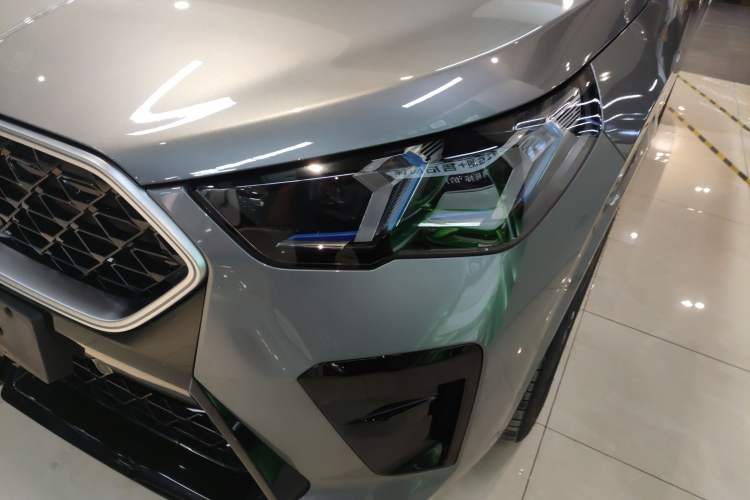 Used BMW X2 2024 sDrive25i M Sport Package Left Front Headlight