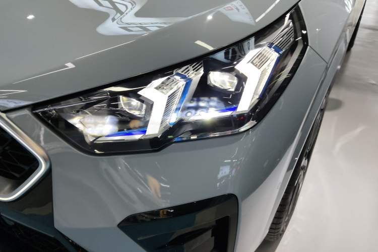 Used BMW X2 2024 sDrive25i M Sport Package Left Front Headlight