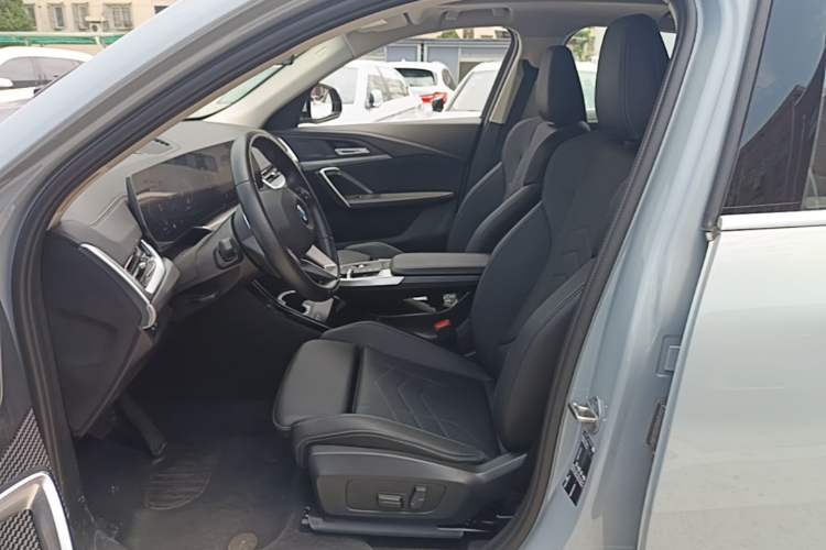 Used BMW X2 2024 sDrive25i M Sport Package Left Front Seat